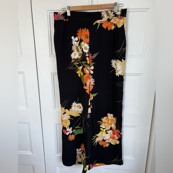 Melanie Lyne flowered pants - Picture 2 of 10